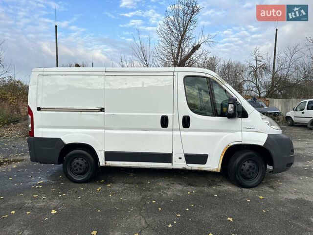 Белый Пежо Boxer, объемом двигателя 2.2 л и пробегом 260 тыс. км за 3500 $, фото 1 на Automoto.ua