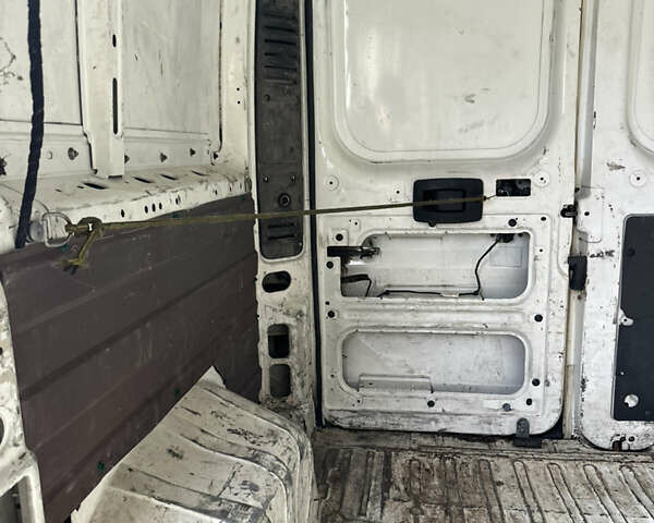 Белый Пежо Boxer, объемом двигателя 2.2 л и пробегом 260 тыс. км за 3500 $, фото 5 на Automoto.ua