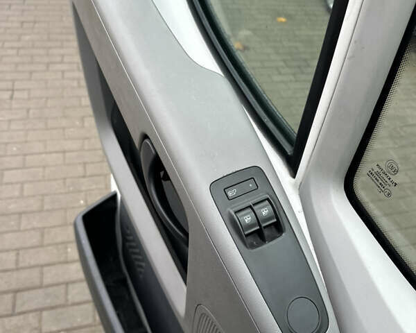 Белый Пежо Boxer, объемом двигателя 2.2 л и пробегом 260 тыс. км за 3500 $, фото 6 на Automoto.ua