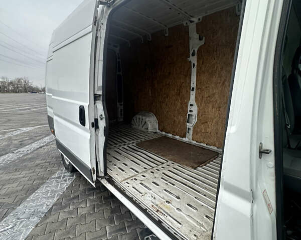 Белый Пежо Boxer, объемом двигателя 0 л и пробегом 282 тыс. км за 10000 $, фото 14 на Automoto.ua