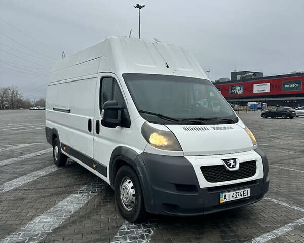 Белый Пежо Boxer, объемом двигателя 0 л и пробегом 282 тыс. км за 10000 $, фото 2 на Automoto.ua