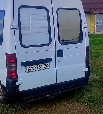 Білий Пежо Boxer, об'ємом двигуна 2.4 л та пробігом 450 тис. км за 2400 $, фото 5 на Automoto.ua