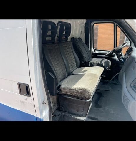 Белый Пежо Boxer, объемом двигателя 1.9 л и пробегом 450 тыс. км за 1750 $, фото 11 на Automoto.ua
