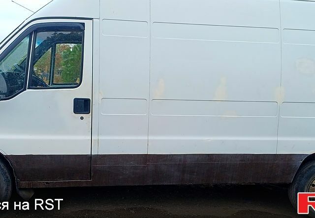 Белый Пежо Boxer, объемом двигателя 2.5 л и пробегом 300 тыс. км за 2100 $, фото 8 на Automoto.ua