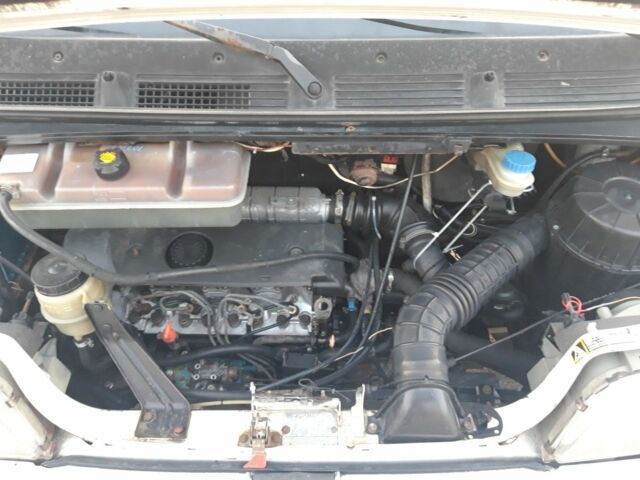 Белый Пежо Boxer, объемом двигателя 0 л и пробегом 680 тыс. км за 2500 $, фото 5 на Automoto.ua