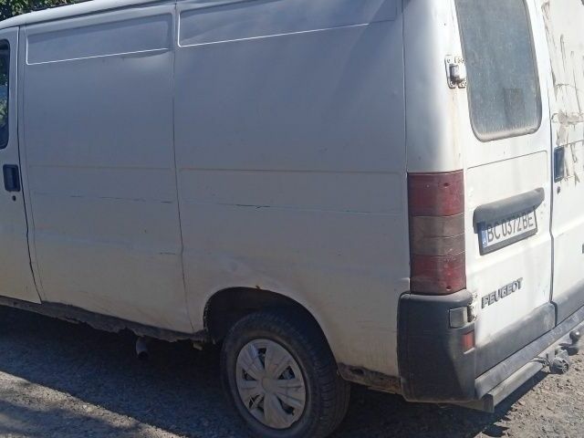 Белый Пежо Boxer, объемом двигателя 1.9 л и пробегом 260 тыс. км за 1650 $, фото 5 на Automoto.ua