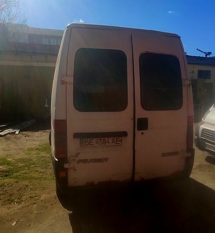 Белый Пежо Boxer, объемом двигателя 22 л и пробегом 268 тыс. км за 2200 $, фото 5 на Automoto.ua
