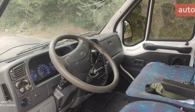 Білий Пежо Boxer, об'ємом двигуна 2.5 л та пробігом 400 тис. км за 2250 $, фото 17 на Automoto.ua