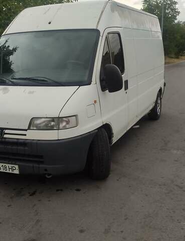 Білий Пежо Boxer, об'ємом двигуна 2.5 л та пробігом 400 тис. км за 2250 $, фото 1 на Automoto.ua