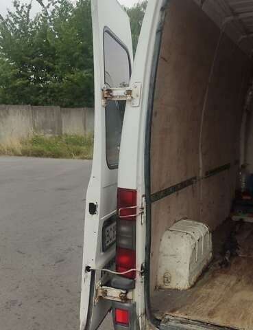 Білий Пежо Boxer, об'ємом двигуна 2.5 л та пробігом 400 тис. км за 2250 $, фото 23 на Automoto.ua