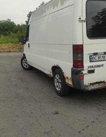 Белый Пежо Boxer, объемом двигателя 2.5 л и пробегом 40 тыс. км за 2500 $, фото 4 на Automoto.ua