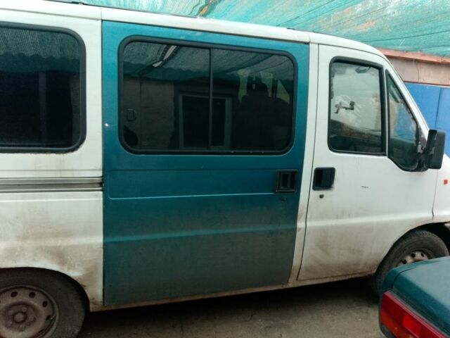 Белый Пежо Boxer, объемом двигателя 2.5 л и пробегом 515 тыс. км за 2412 $, фото 2 на Automoto.ua