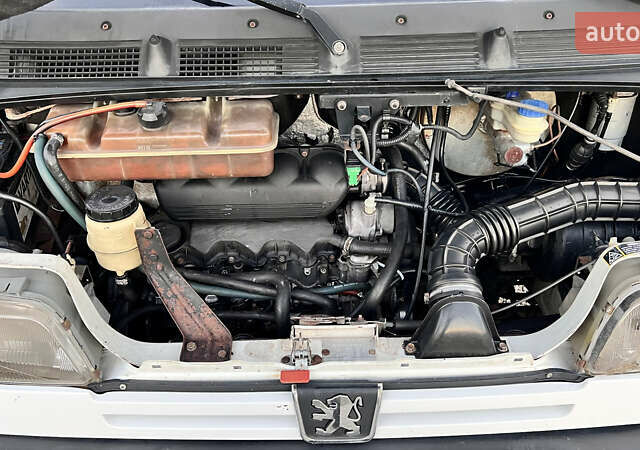 Белый Пежо Boxer, объемом двигателя 2.45 л и пробегом 350 тыс. км за 5200 $, фото 27 на Automoto.ua