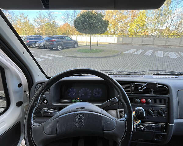 Пежо Boxer 2000 у Івано-Франківську на Automoto.ua Білий Пежо Boxer, об'ємом двигуна 1.9 л та пробігом 254 тис. км за 3500 $, фото 10 на Automoto.ua