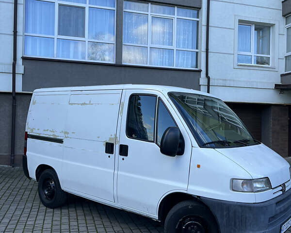 Пежо Boxer 2000 у Івано-Франківську на Automoto.ua Білий Пежо Boxer, об'ємом двигуна 1.9 л та пробігом 254 тис. км за 3500 $, фото 1 на Automoto.ua