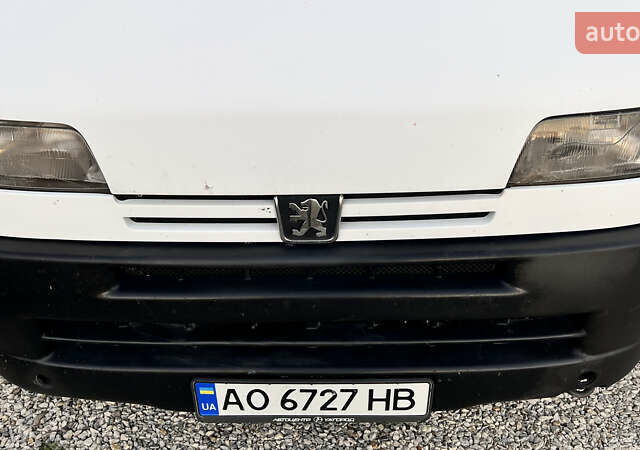 Белый Пежо Boxer, объемом двигателя 2.45 л и пробегом 350 тыс. км за 5200 $, фото 24 на Automoto.ua