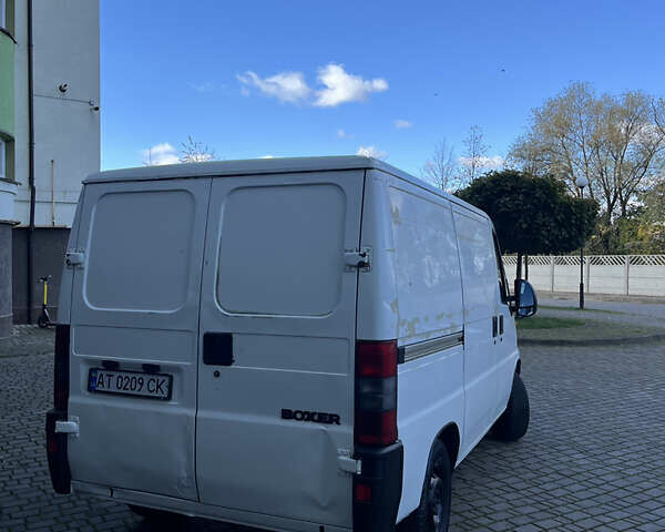 Пежо Boxer 2000 у Івано-Франківську на Automoto.ua Білий Пежо Boxer, об'ємом двигуна 1.9 л та пробігом 254 тис. км за 3500 $, фото 4 на Automoto.ua