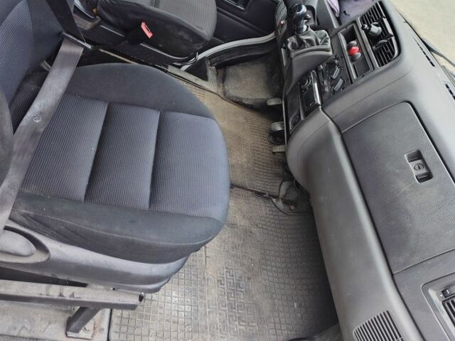 Белый Пежо Boxer, объемом двигателя 2.8 л и пробегом 380 тыс. км за 4500 $, фото 1 на Automoto.ua