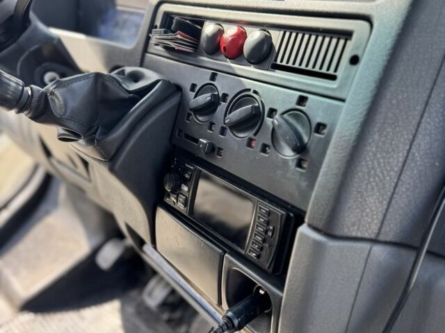 Белый Пежо Boxer, объемом двигателя 2.5 л и пробегом 438 тыс. км за 2500 $, фото 6 на Automoto.ua