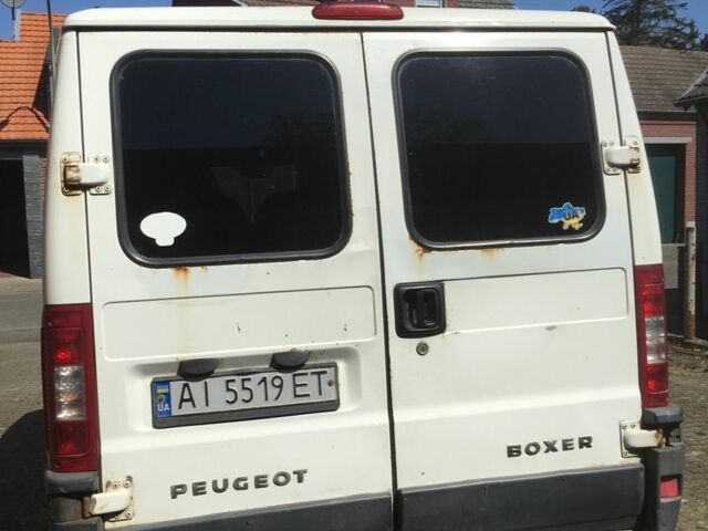 Белый Пежо Boxer, объемом двигателя 2 л и пробегом 516 тыс. км за 4000 $, фото 1 на Automoto.ua