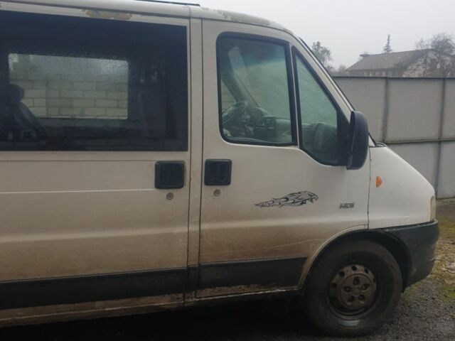 Белый Пежо Boxer, объемом двигателя 2.2 л и пробегом 65 тыс. км за 3200 $, фото 1 на Automoto.ua