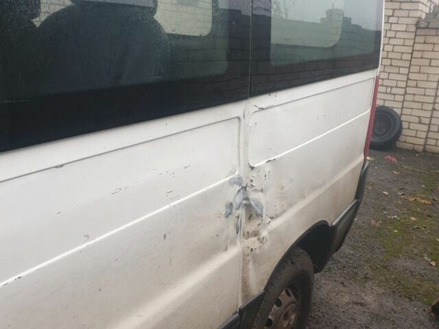 Белый Пежо Boxer, объемом двигателя 2.2 л и пробегом 65 тыс. км за 3200 $, фото 6 на Automoto.ua