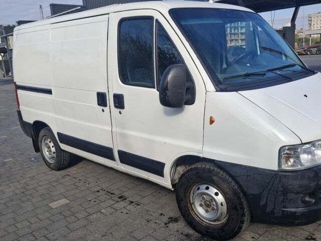 Белый Пежо Boxer, объемом двигателя 2 л и пробегом 505 тыс. км за 4400 $, фото 2 на Automoto.ua