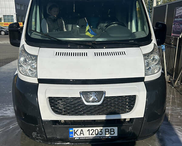 Белый Пежо Boxer, объемом двигателя 2.5 л и пробегом 600 тыс. км за 7500 $, фото 8 на Automoto.ua