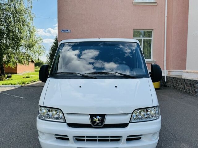 Белый Пежо Boxer, объемом двигателя 2.2 л и пробегом 127 тыс. км за 7500 $, фото 2 на Automoto.ua