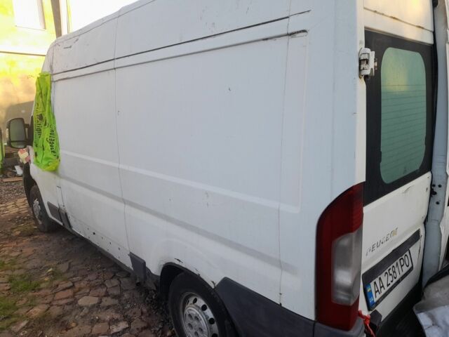 Белый Пежо Boxer, объемом двигателя 2.2 л и пробегом 365 тыс. км за 1400 $, фото 2 на Automoto.ua