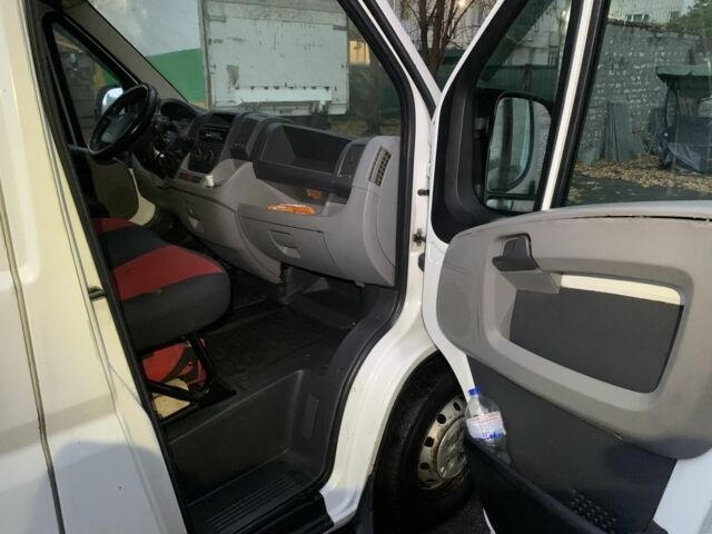 Белый Пежо Boxer, объемом двигателя 2.2 л и пробегом 390 тыс. км за 5500 $, фото 6 на Automoto.ua