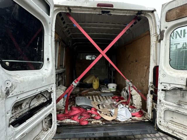 Белый Пежо Boxer, объемом двигателя 2.2 л и пробегом 400 тыс. км за 7000 $, фото 7 на Automoto.ua