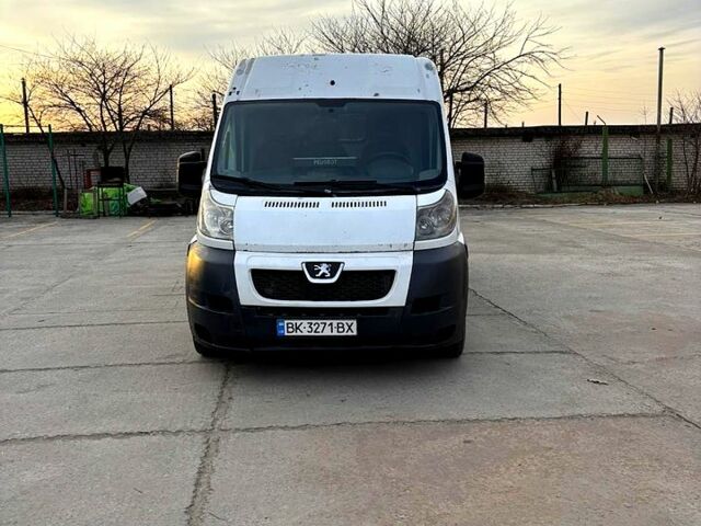 Білий Пежо Boxer, об'ємом двигуна 2.2 л та пробігом 400 тис. км за 7300 $, фото 1 на Automoto.ua