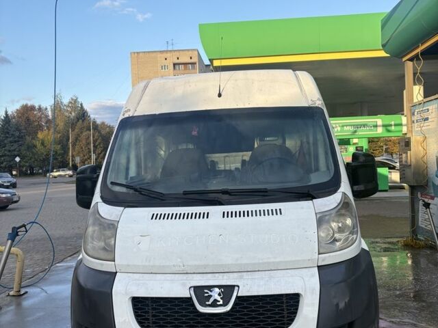 Белый Пежо Boxer, объемом двигателя 2.2 л и пробегом 222 тыс. км за 4499 $, фото 1 на Automoto.ua