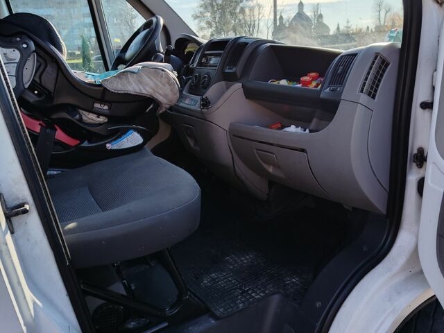 Белый Пежо Boxer, объемом двигателя 2.2 л и пробегом 300 тыс. км за 6000 $, фото 10 на Automoto.ua