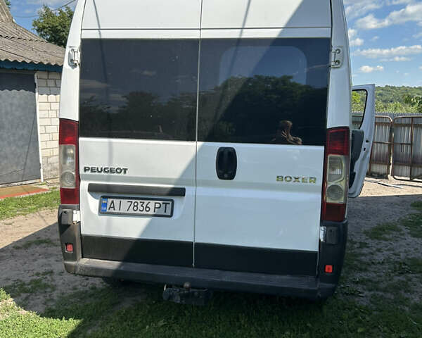 Белый Пежо Boxer, объемом двигателя 2.2 л и пробегом 400 тыс. км за 7500 $, фото 5 на Automoto.ua
