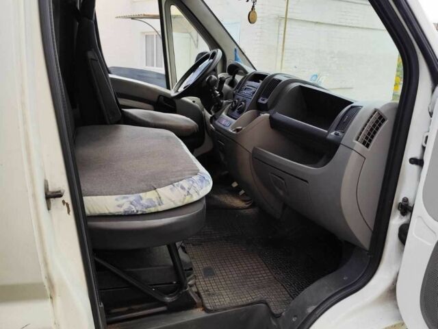 Белый Пежо Boxer, объемом двигателя 2.2 л и пробегом 342 тыс. км за 6500 $, фото 3 на Automoto.ua