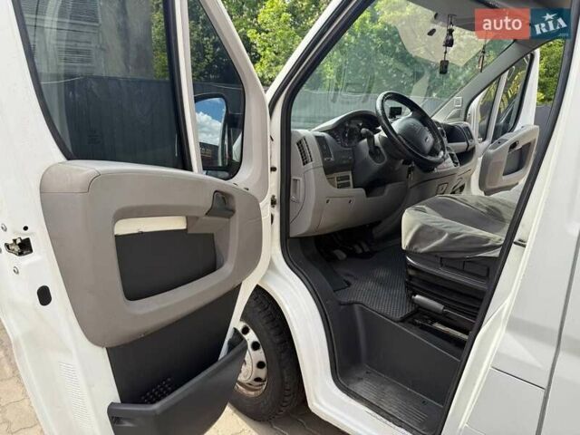 Білий Пежо Boxer, об'ємом двигуна 2.2 л та пробігом 372 тис. км за 6700 $, фото 12 на Automoto.ua