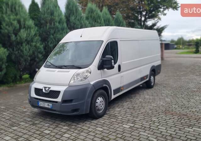 Белый Пежо Boxer, объемом двигателя 2.2 л и пробегом 155 тыс. км за 6800 $, фото 1 на Automoto.ua