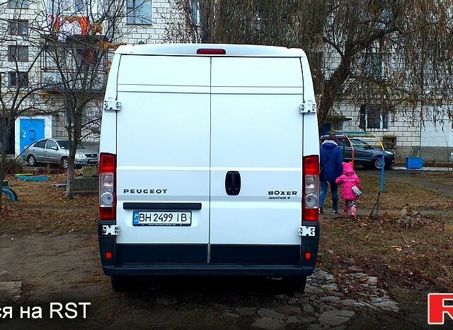 Белый Пежо Boxer, объемом двигателя 2.2 л и пробегом 186 тыс. км за 10500 $, фото 6 на Automoto.ua