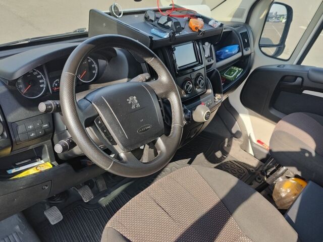 Білий Пежо Boxer, об'ємом двигуна 3 л та пробігом 470 тис. км за 18000 $, фото 7 на Automoto.ua