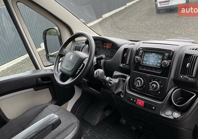 Белый Пежо Boxer, объемом двигателя 2.2 л и пробегом 363 тыс. км за 13700 $, фото 32 на Automoto.ua