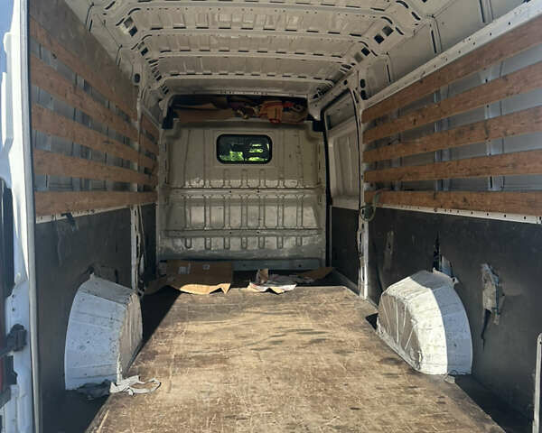 Белый Пежо Boxer, объемом двигателя 2.2 л и пробегом 300 тыс. км за 14300 $, фото 11 на Automoto.ua