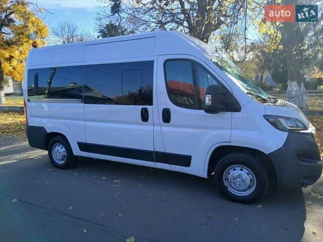 Белый Пежо Boxer, объемом двигателя 2.2 л и пробегом 280 тыс. км за 16700 $, фото 3 на Automoto.ua