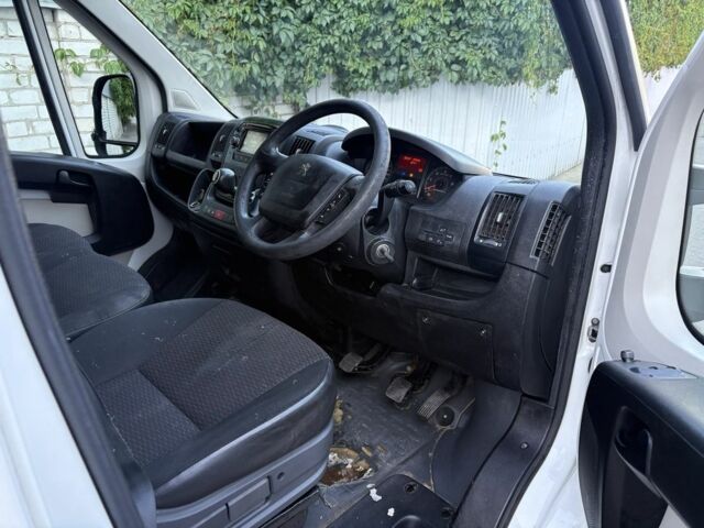 Білий Пежо Boxer, об'ємом двигуна 2.3 л та пробігом 153 тис. км за 6200 $, фото 10 на Automoto.ua