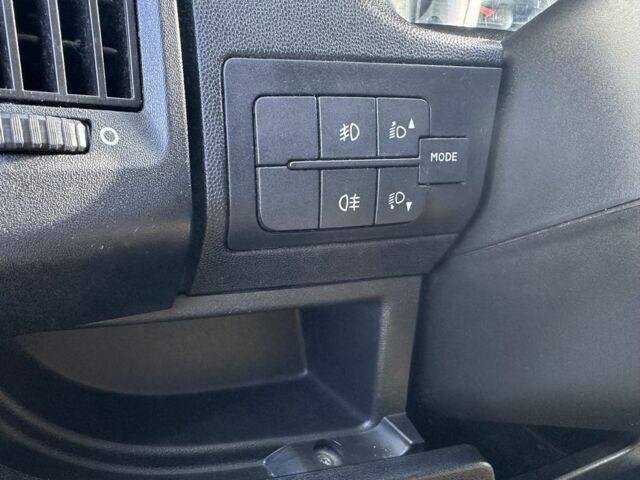 Білий Пежо Boxer, об'ємом двигуна 2 л та пробігом 600 тис. км за 11500 $, фото 1 на Automoto.ua