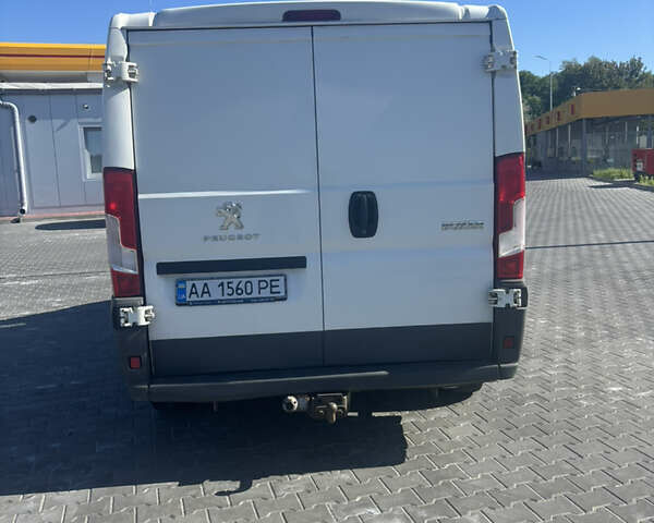 Белый Пежо Boxer, объемом двигателя 2.2 л и пробегом 216 тыс. км за 9300 $, фото 3 на Automoto.ua