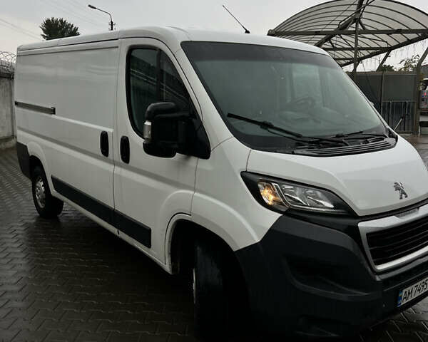 Білий Пежо Boxer, об'ємом двигуна 2.2 л та пробігом 310 тис. км за 12500 $, фото 4 на Automoto.ua
