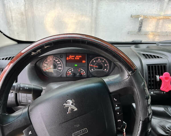 Білий Пежо Boxer, об'ємом двигуна 2.2 л та пробігом 310 тис. км за 12500 $, фото 6 на Automoto.ua