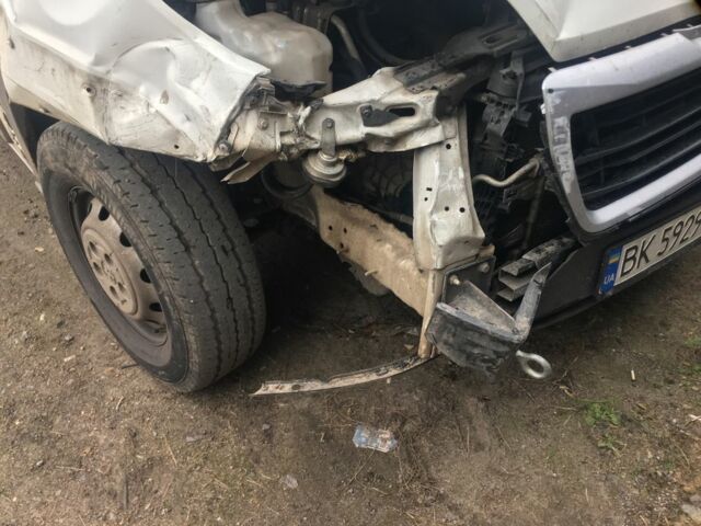 Білий Пежо Boxer, об'ємом двигуна 0 л та пробігом 325 тис. км за 10200 $, фото 12 на Automoto.ua